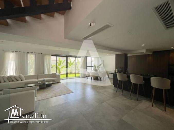 Location d'un triplex  avec piscine à Gammarth