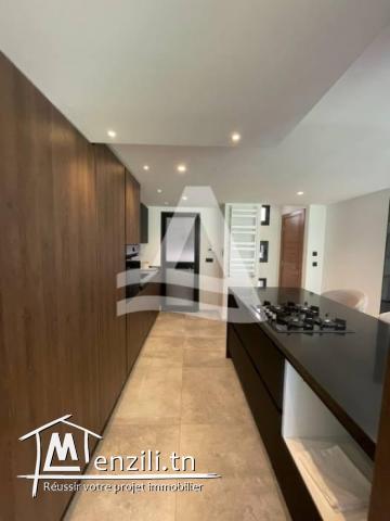 Location d'un triplex  avec piscine à Gammarth