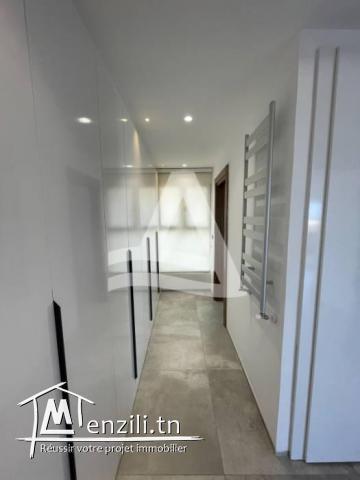 Location d'un triplex  avec piscine à Gammarth