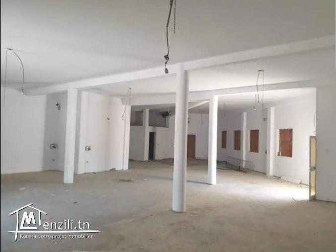 Local Commercial à Louer – 260 m²