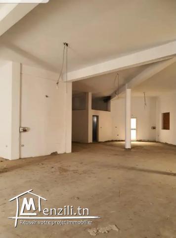 Local Commercial à Louer – 260 m²