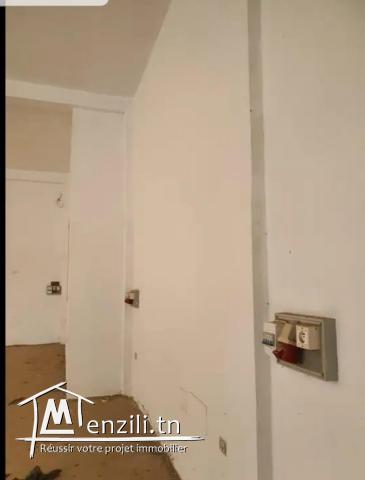 Local Commercial à Louer – 260 m²