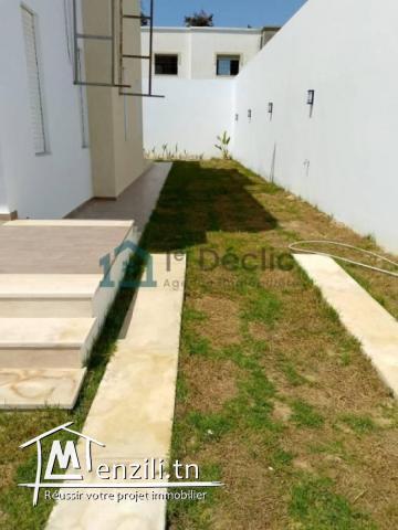 À Vendre  Villa de Luxe Neuve -Très Haut Standing à Choutrana 1