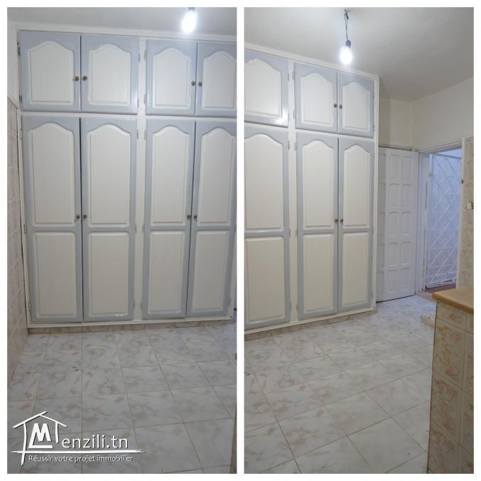 2 Villas sur la route X a cote du Bardo et du Manar 1 et du Campus universitaire ( 2 mins )