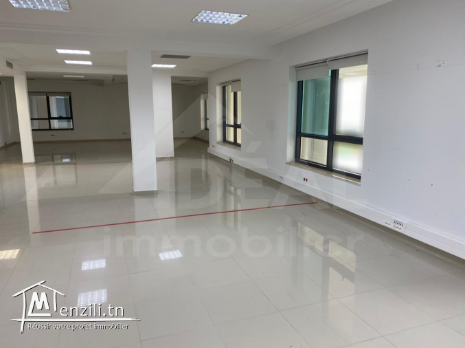 AL Bureau de 357m² au Lac1