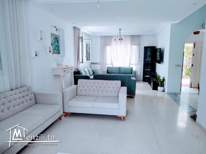 Charmante Villa avec Studio et Grande Terrasse, Emplacement Calme et Résidentiel