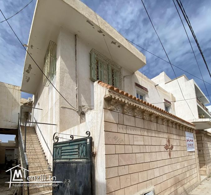 عقار كامل للبيع