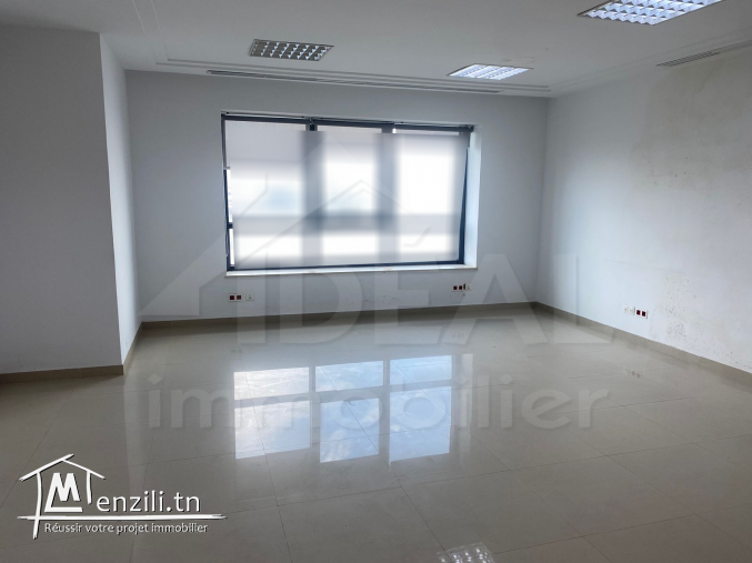 AL Bureau de 350m² au Lac1