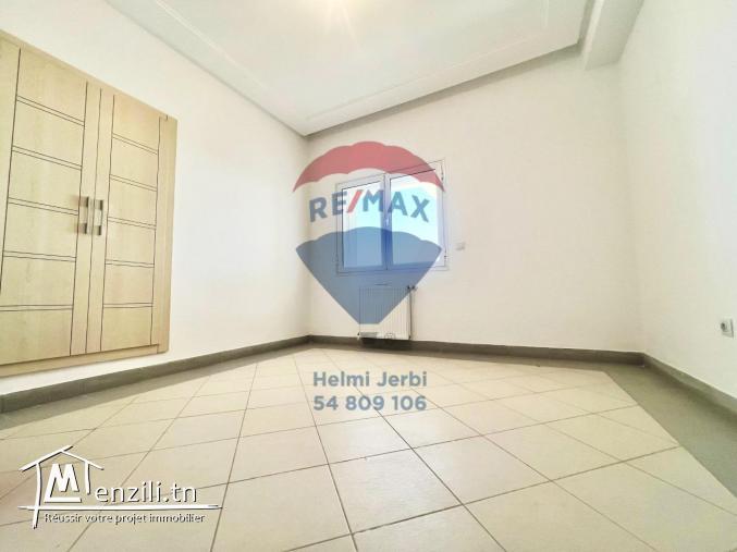 S+4 224m2 + 2places de parking à vendre