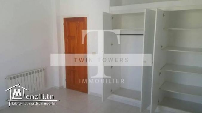 2-ème Etage d'une villa à louer Route de la plage