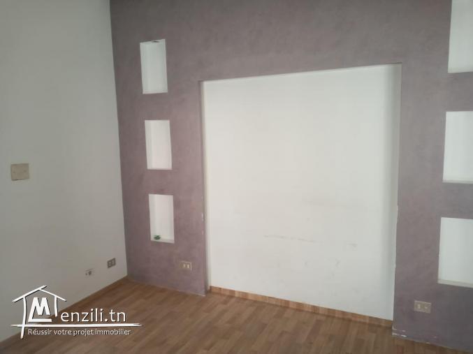 Local a usage bureatique a gabes