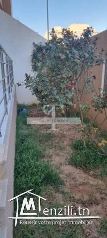 RDJ avec jardin à louer parfaitement meublé à HS