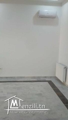 A VENDRE APPARTEMENT S+3