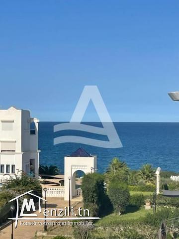 Luxueux Triplex à louer à Gammarth