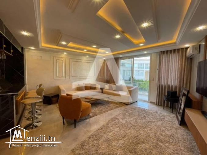 Luxueux Triplex à louer à Gammarth