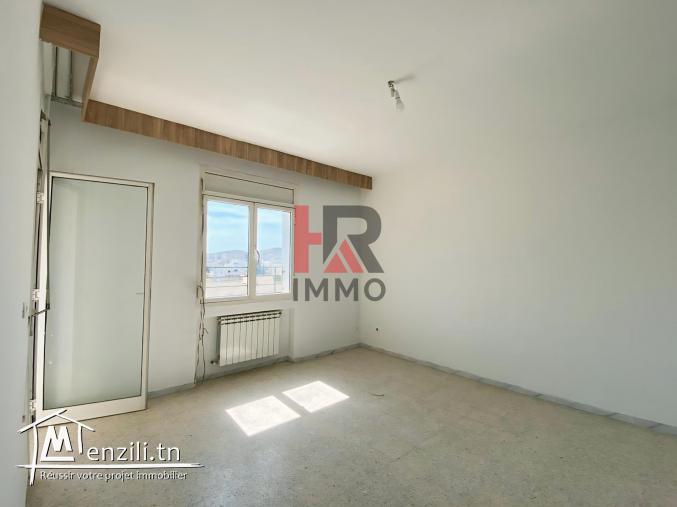 Cite al ghazela: à louer app s3