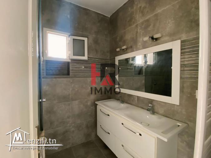 Cite al ghazela: à louer app s3