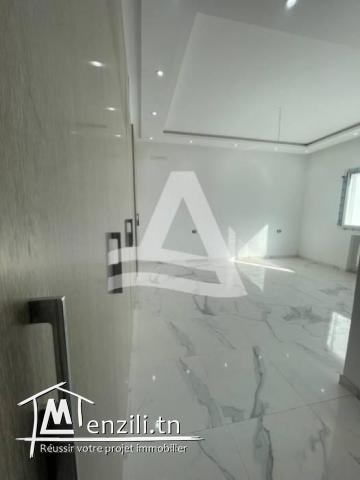 Triplex neuf a vendre soukra