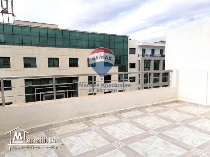Bureaux Open Space 60 m² à Louer - Montplaisir