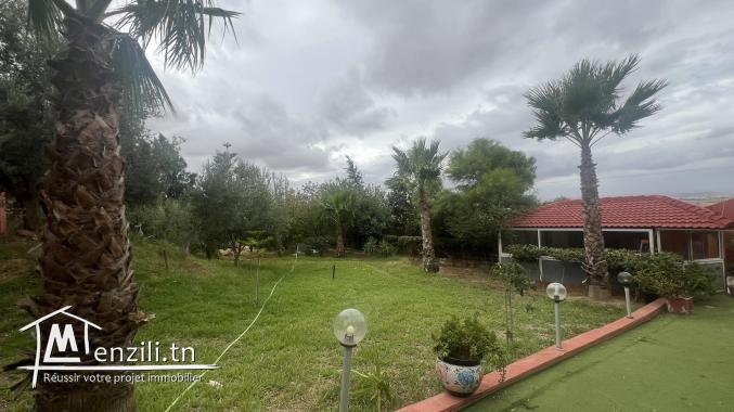 A vendre villa a El Mornaguia, Ain El Karma