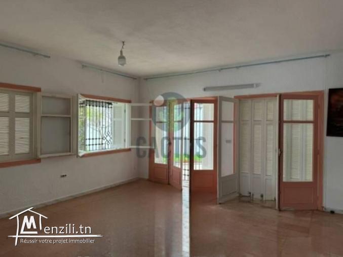 À vendre  Villa de 220 m² sur un terrain de 218 m²  à Korba plage .
