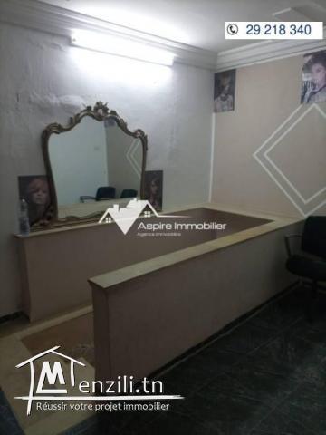 Maison avec étage et garage à vendre à Kairouan