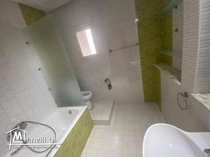 A vendre un appartement S+3 a El menzah 8