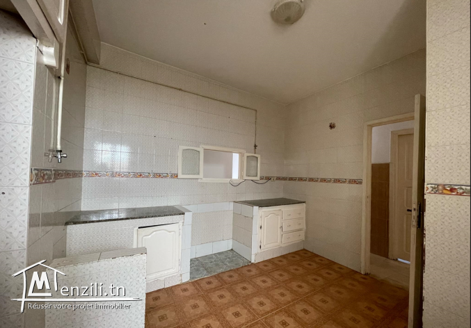 Maison S+4 avec 2 studios à Zahrouni , Ben Daha