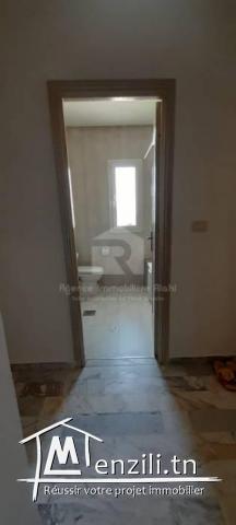 A LOUER (Année scolaire) un appartement s2 situé à Cité Errayhane -Sousse