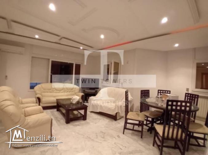 Splendide Etage de villa pieds dans l'eau