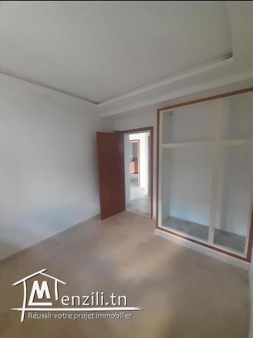 À vendre : Appartement RDC S+3 - 176 m² avec garage et jardin