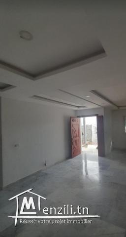 À vendre : Appartement RDC S+3 - 176 m² avec garage et jardin