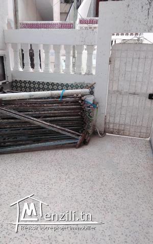 Maison à vendre située à  cité Ibn Sina Tunis