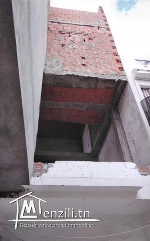 Maison à vendre située à  cité Ibn Sina Tunis