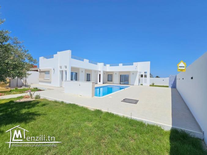 A vendre villa de luxe avec piscine vue mer à Midoun Djerba
