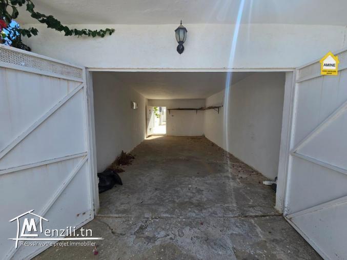 Location à l’année villa s+3 non meublée à Tezdaine