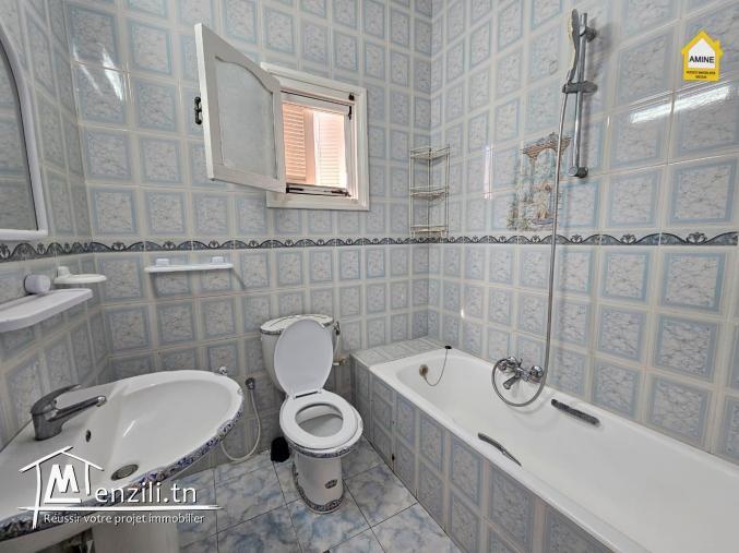 Location à l’année villa s+3 non meublée à Tezdaine