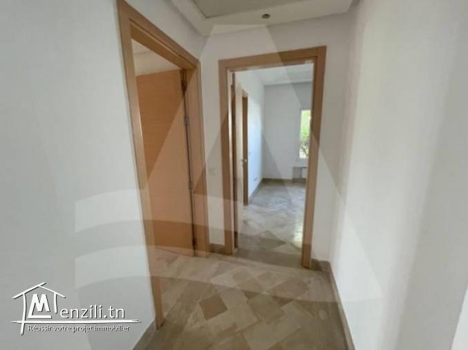 Location d'un appartement avec jardin à Gammarth