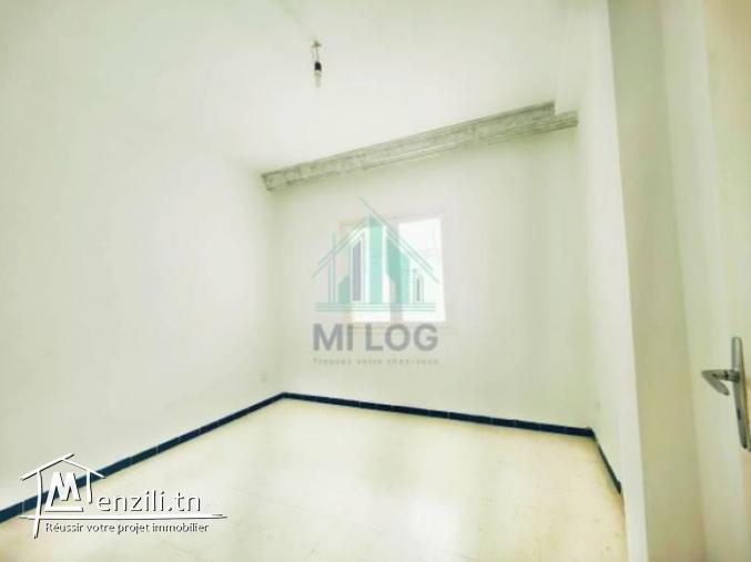 Un Appartement s2 à El Yasminette