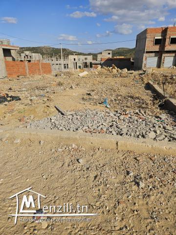 Un beau terrain à vendre à cité borj cédria 4