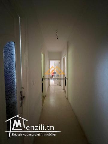 A vendre Appartement S+3 à Cité Riadh 5