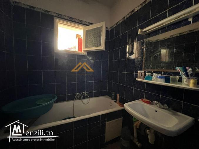 A vendre Appartement S+3 à Cité Riadh 5