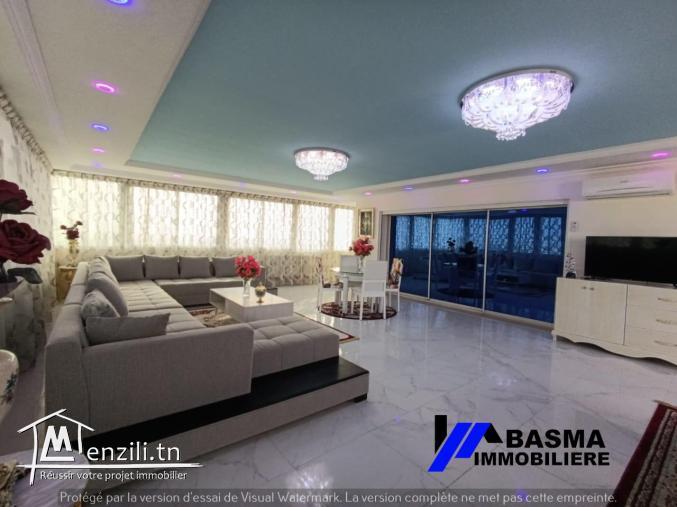 Un penthouse s+3 à louer située à sahloul