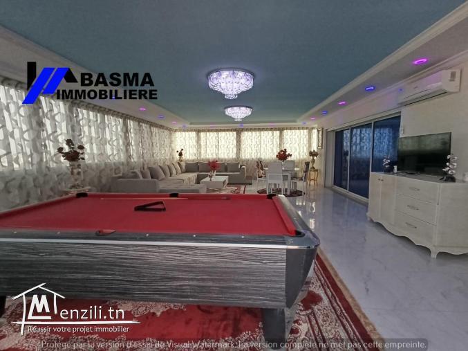 Un penthouse s+3 à louer située à sahloul