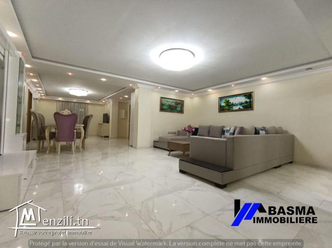 Un luxueux appartement s+4 à louer située à sahloul