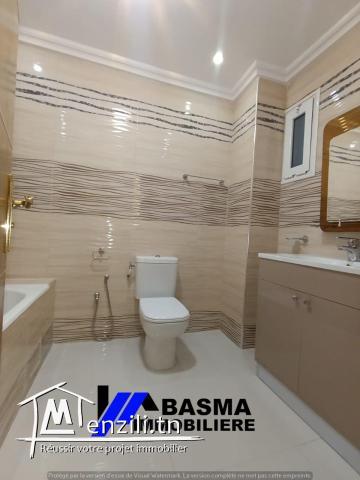 Un luxueux appartement s+4 à louer située à sahloul