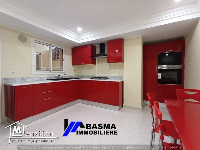 Un appartement de 135 m2  à louer située à sahloul