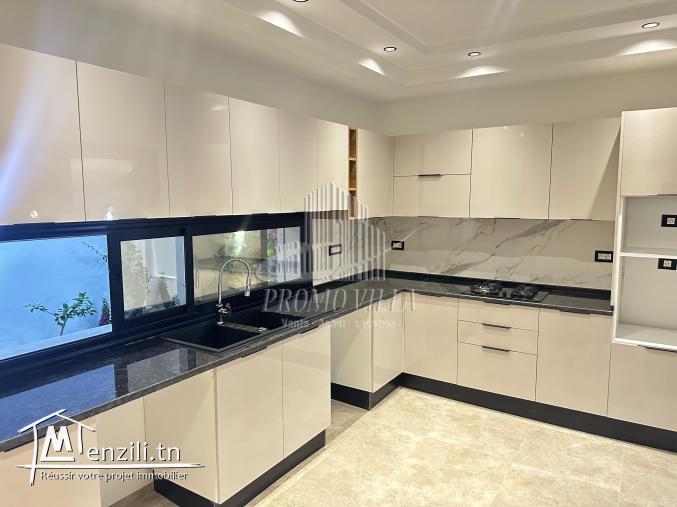 une charmante villaa avec piscine nouvellement construite