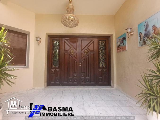 une merveilleuse villa à vendre située à monastir