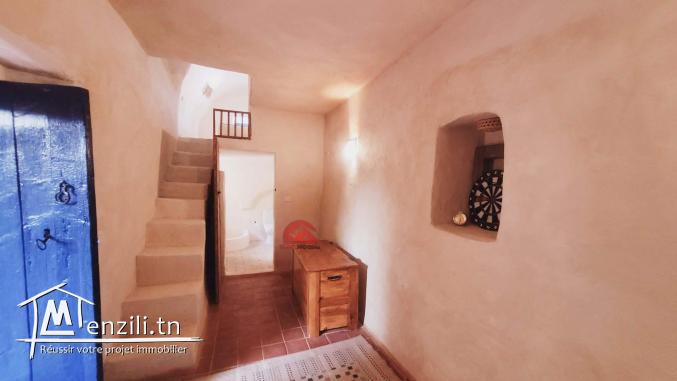 HOUCH TYPIQUE DJERBIEN À DJERBA  TUNISIE